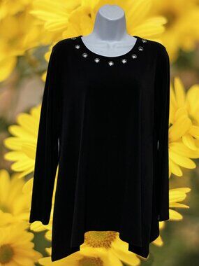 Christopher & Banks-Women's Medium Long Sleeve Black Pullover Top Cute Neckline